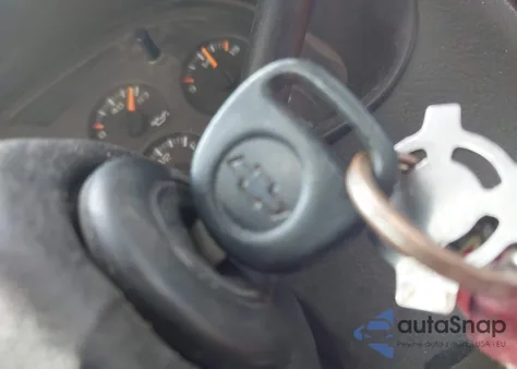 2003 Chevrolet Silverado 1500 Ls from USA, damaged, VIN 2GCEC19T331253631